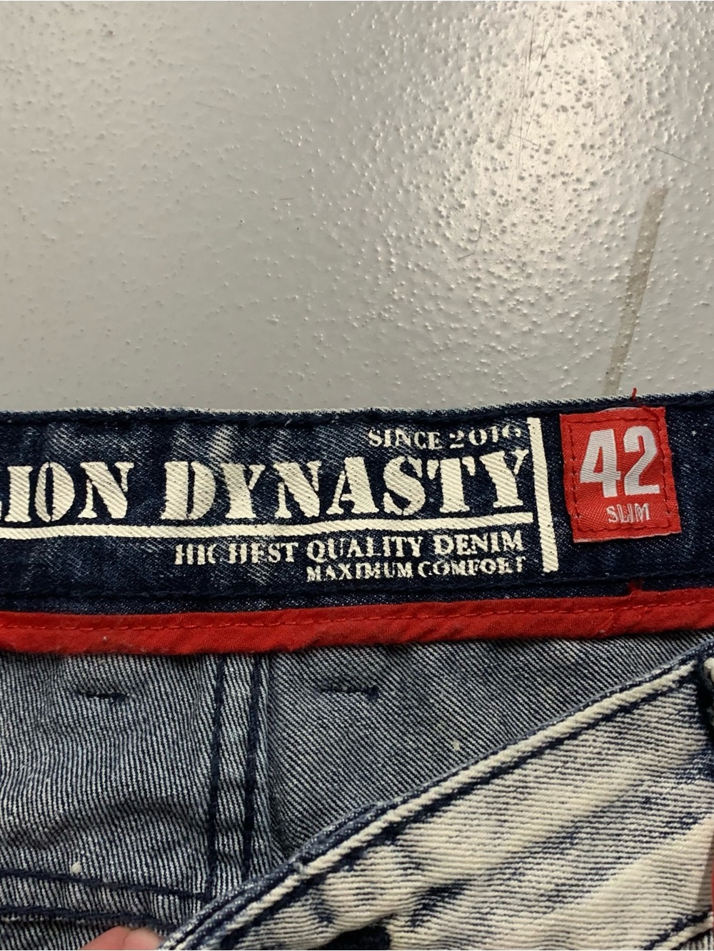 Lion Dynasty Premium Distressed Jeans - Size 42 Slim - Picture 6 of 7